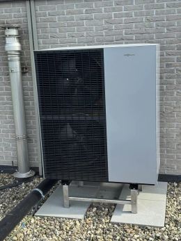 Foto van een installatie door EcoHeat Innovations.