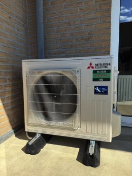 Foto van een energieinstallatie door EcoHeat Innovations. Onze installaties passen perfect in jouw visie of interieur.