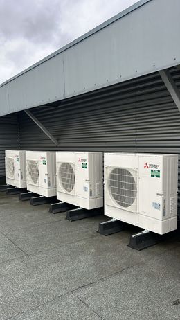 Foto van een energieinstallatie door EcoHeat Innovations. Onze installaties passen perfect in jouw visie of interieur.